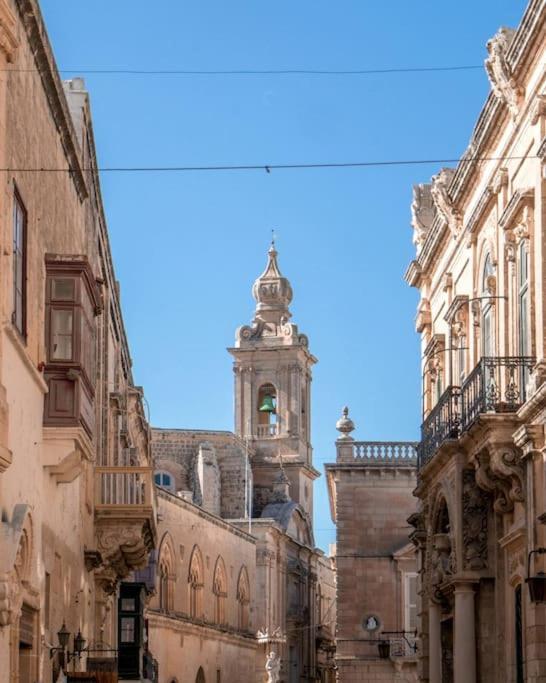 A Lovely 3Br Maisonette In Lovely Town Of Rabat By 360 Estates エクステリア 写真