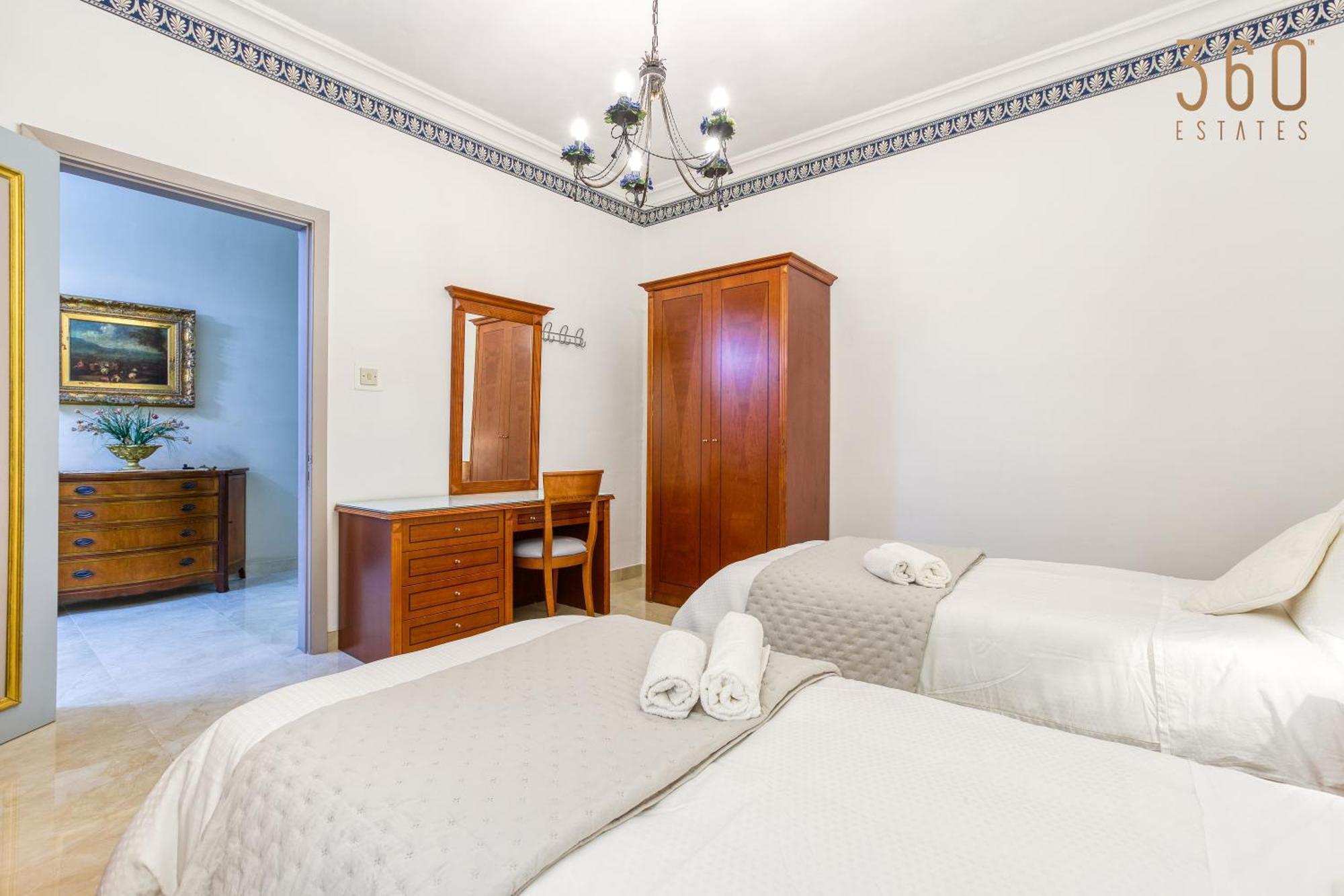 A Lovely 3Br Maisonette In Lovely Town Of Rabat By 360 Estates エクステリア 写真